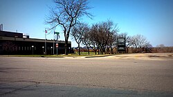 Mendota Corporate Centre - panoramio (1)
